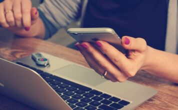 Ile 9 latek może korzystać z telefonu?